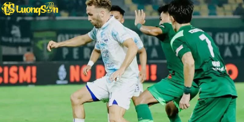 Persebaya Surabaya vs PSIM Yogyakarta: Đánh Giá Trận Đấu 8/8 5 Hiệu suất về 2 đội Persebaya Surabaya vs PSIM Yogyakarta